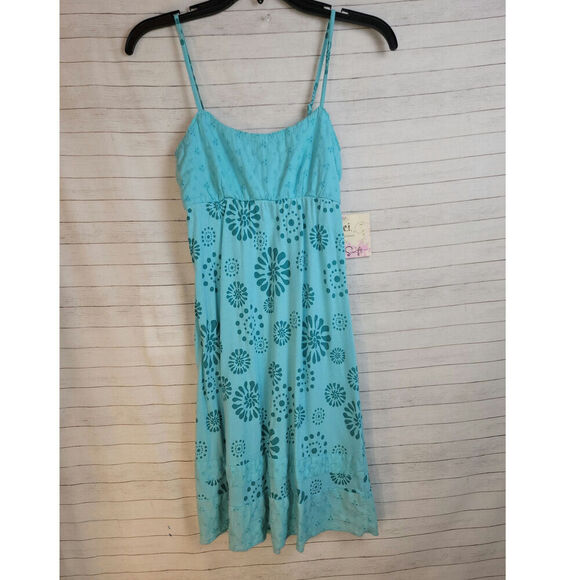 L.EI. SUNDRESSES by Taylor Swift Teal Blue Floral Print & Eyelet Dress, sz Med - Picture 1 of 15